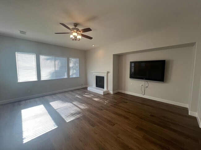 Building Photo - 721 Bluestone Cir