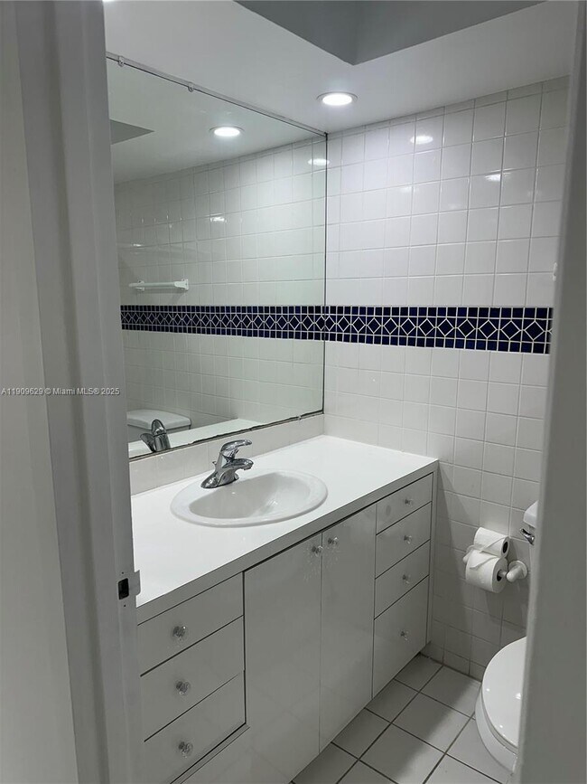 Building Photo - 200 172nd St