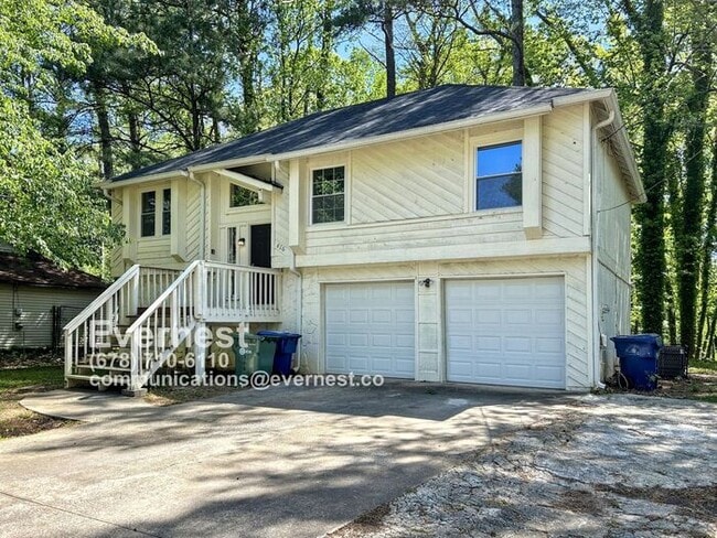 Building Photo - 416 Plainville Dr SW