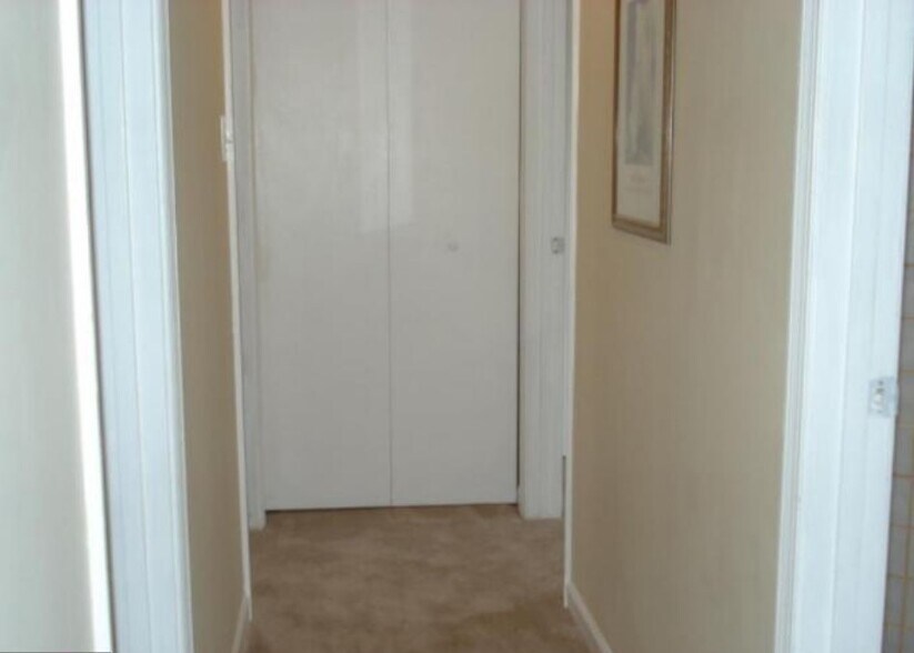 Building Photo - 13073 Open Hearth Way