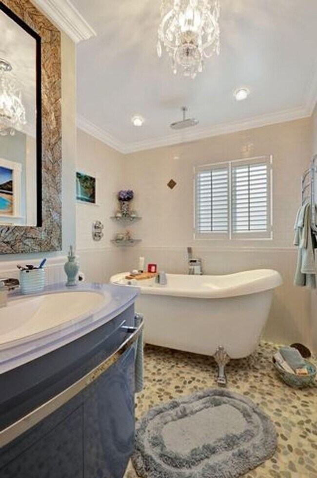 Building Photo - 455 Mohawk Ln