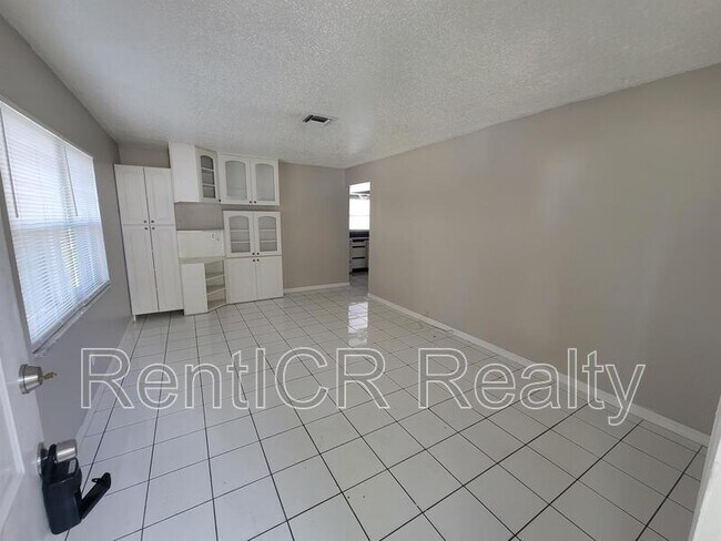 Building Photo - 5281 Bamboo Pl