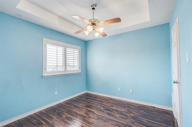 Building Photo - 1726 Northampton Dr