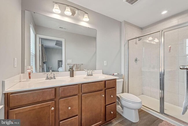 Building Photo - 205 Dalton Dr