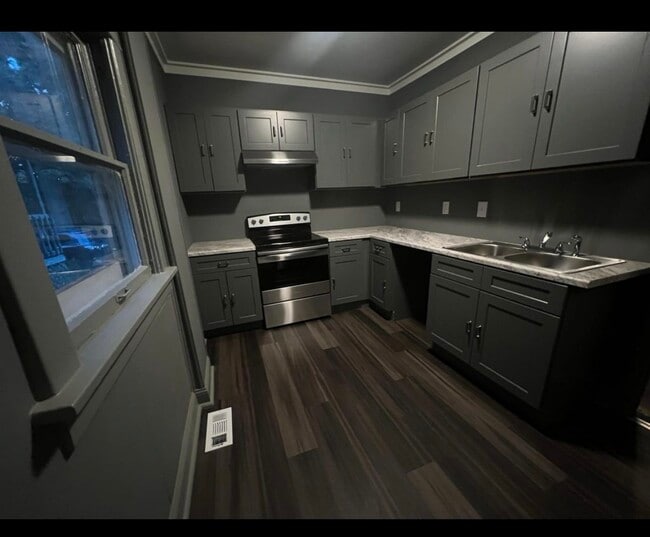 Building Photo - 415 Askew Ave
