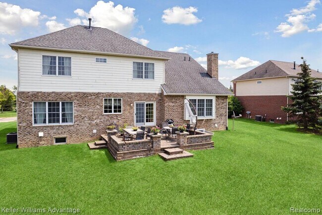 Building Photo - 24323 Bellingham Dr