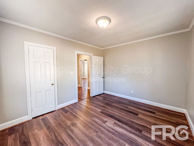 Building Photo - 611 Rudolph St