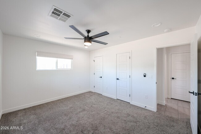 Building Photo - 2651 N 71st Pl