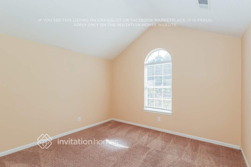 Building Photo - 2992 Knoll View Pl