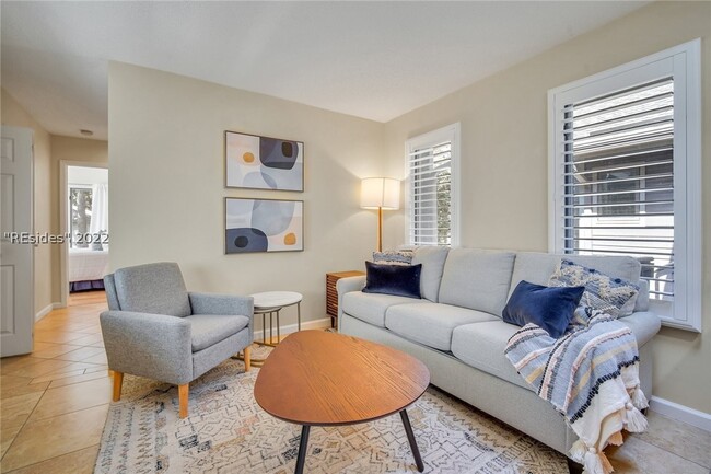 Building Photo - 66 Shell Ring Rd