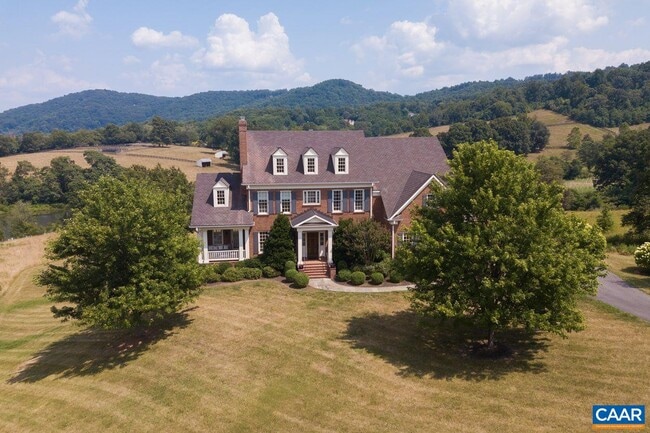 Primary Photo - 585 Ragged Mountain Dr