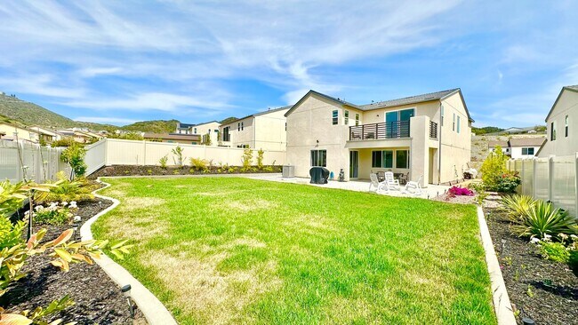 Building Photo - Beautifully Designed, and Upgraded, Newer ...