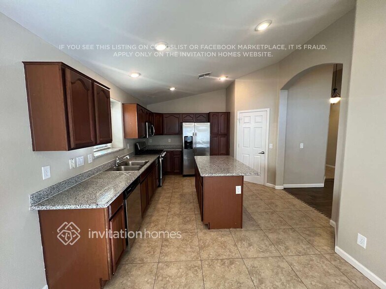 Building Photo - 34382 N Richardson Dr