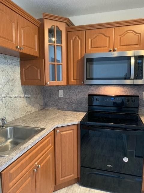 Building Photo - 9432 SW 140th Ct
