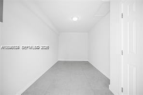 Building Photo - 1301 Sharar Ave