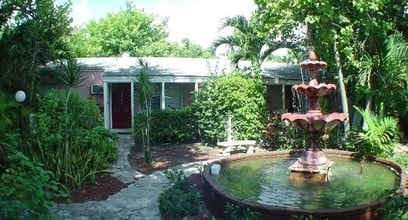 Building Photo - 2021 Plunkett St Hollywood, FL 33020