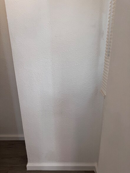 Building Photo - 8557 Juniper Ave