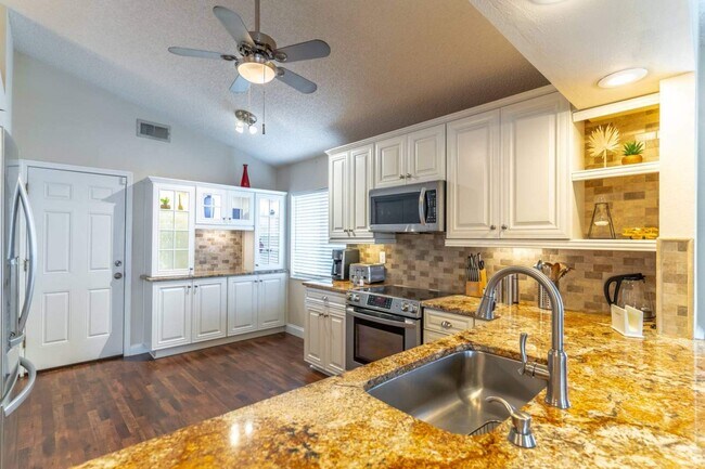 Building Photo - 2616 Montego Bay Blvd