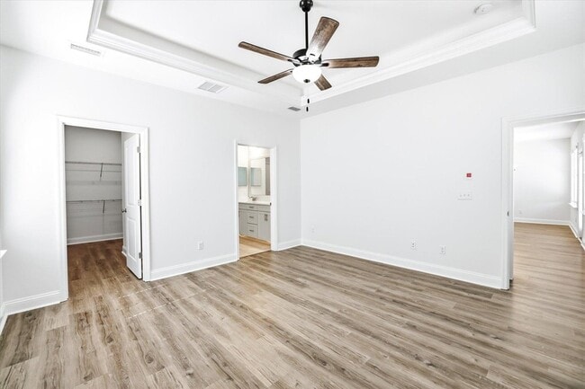 Building Photo - 201 Ursaline St