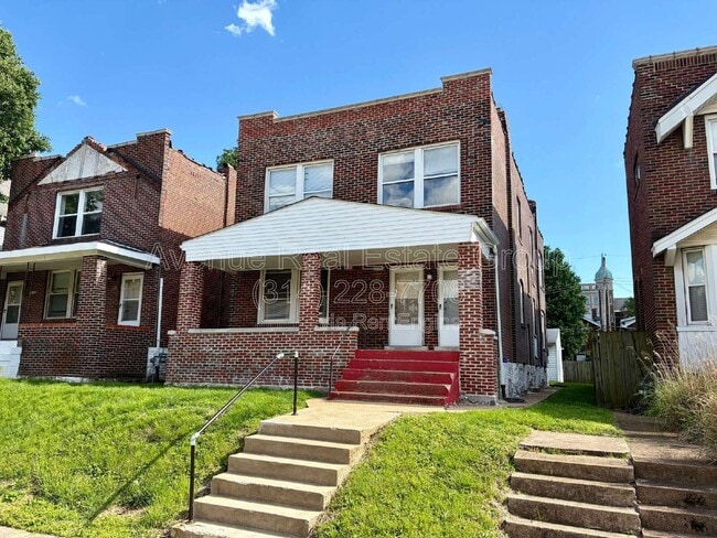 Building Photo - 3228 Arsenal St