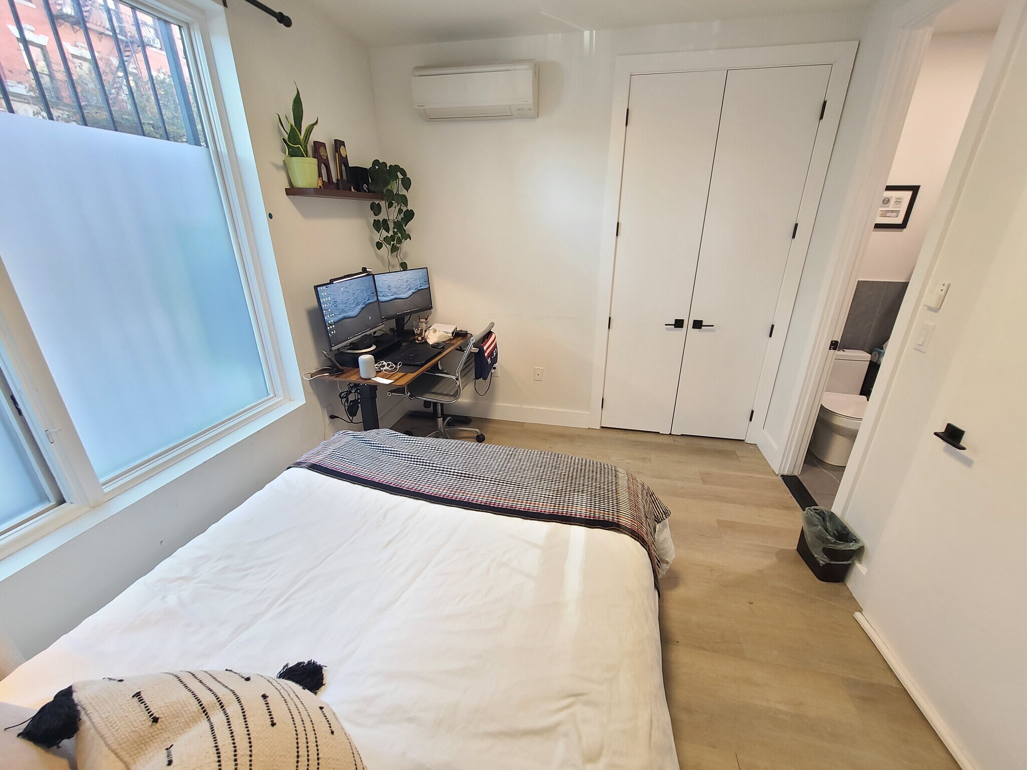 Building Photo - 283 S 2nd St