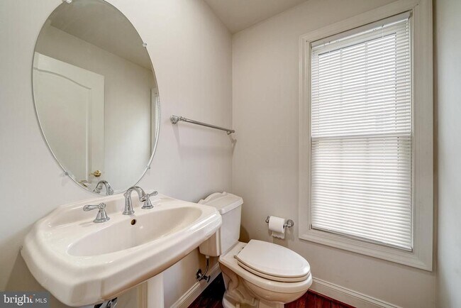 Building Photo - 40456 Lenah Run Cir