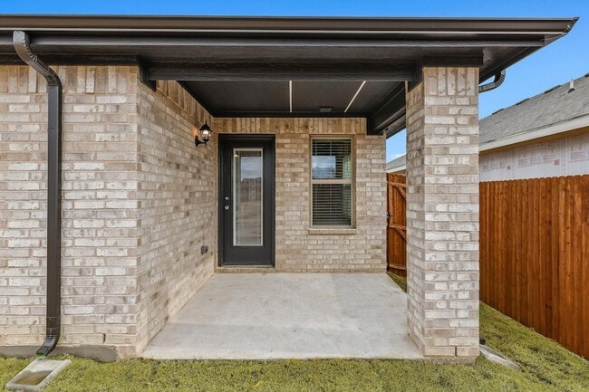 Building Photo - 4317 Cordata Dr