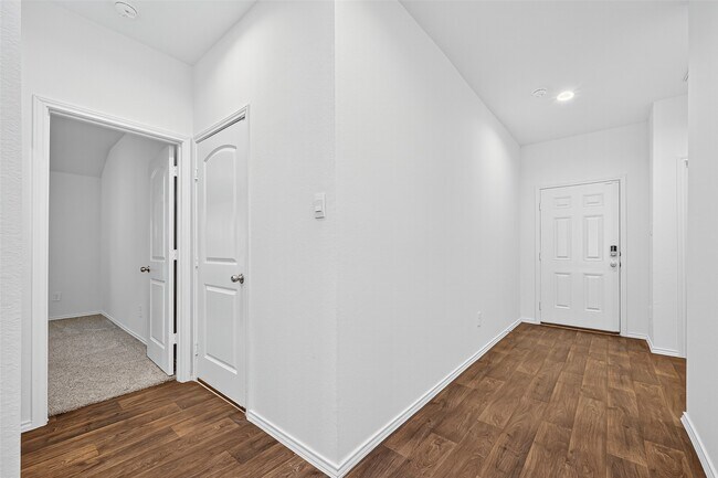 Building Photo - 20330 Tembec Dr