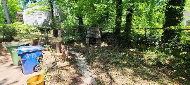 Building Photo - 1318 Ormewood Ave SE