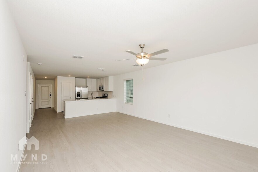 Building Photo - 2764 Mistwood Dr