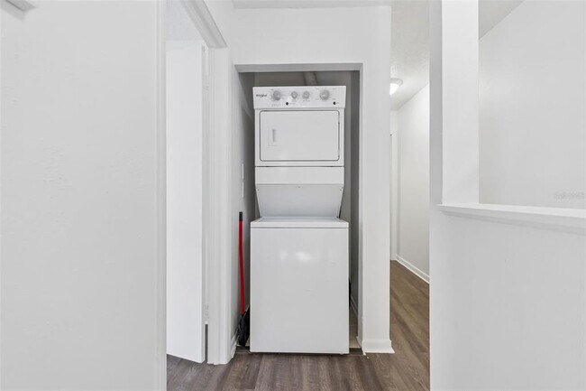 Building Photo - 5182 Sunridge Palms Dr