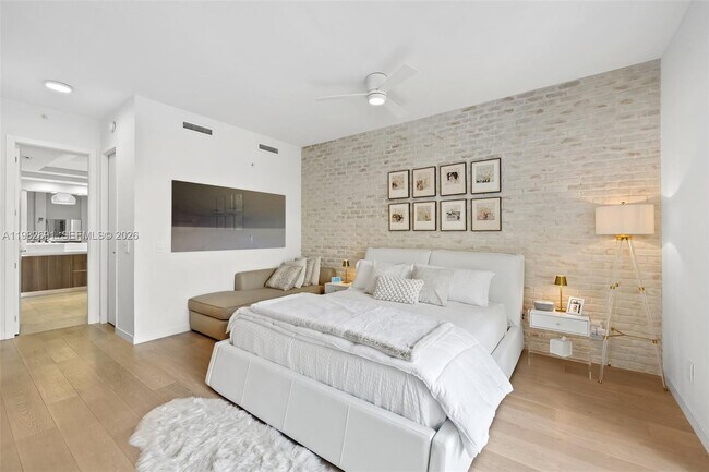 Building Photo - 151 Isle of Venice Dr