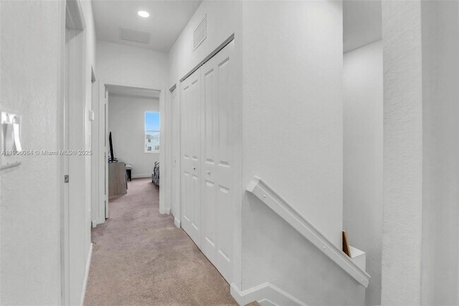 Building Photo - 12774 NW 22nd Pl