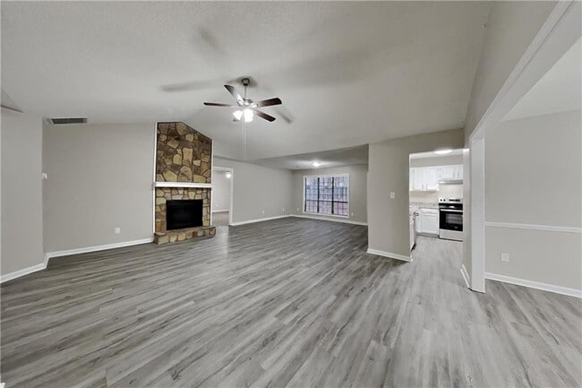 Building Photo - 4487 Wesley Way