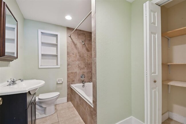 Building Photo - 1925 52nd St S