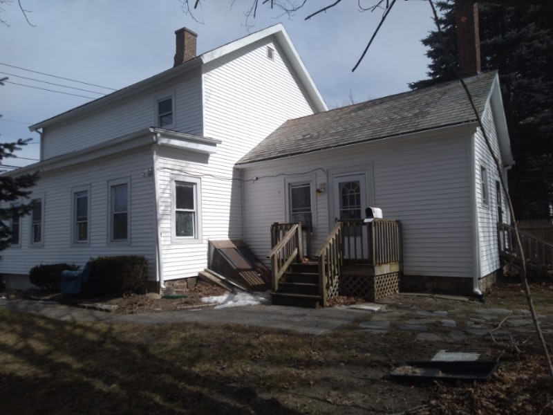 Building Photo - 103 County St