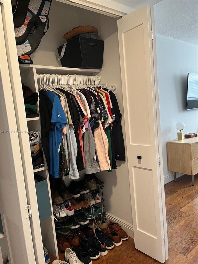 Building Photo - 13155 Ixora Ct