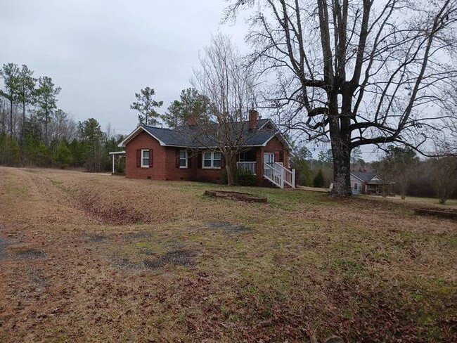 Building Photo - Remodeled Home