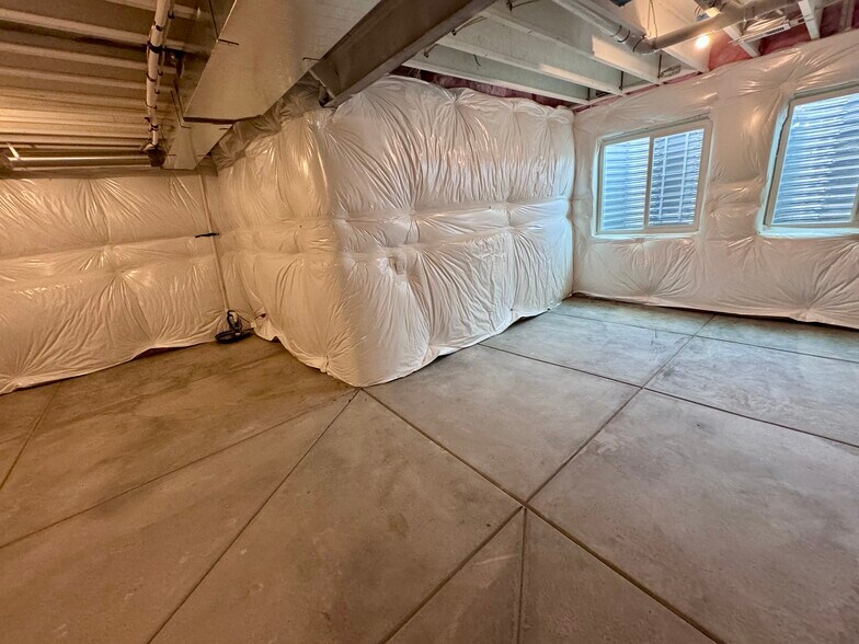 Building Photo - 8969 Spikerush Ct