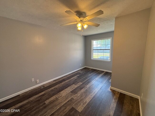 Building Photo - 4123 W 22nd St