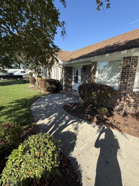 Building Photo - 524 Plantation Dr
