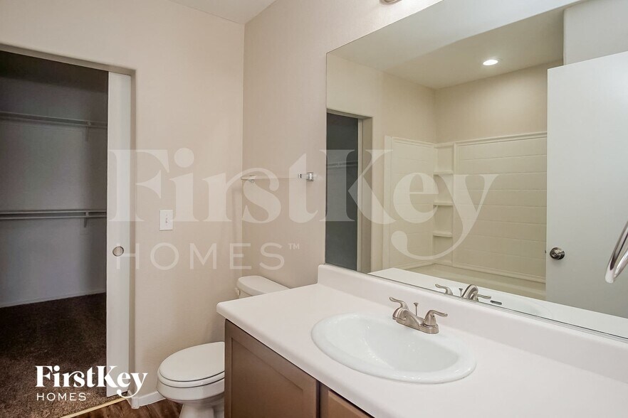 Building Photo - 7475 Ademar St