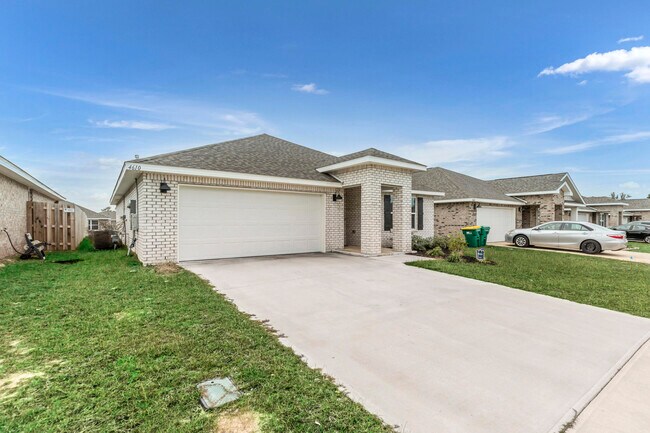 Building Photo - 4610 Reveille Wy