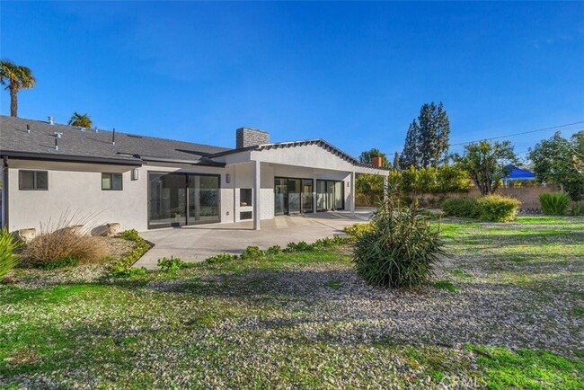 Building Photo - 5301 Crebs Ave