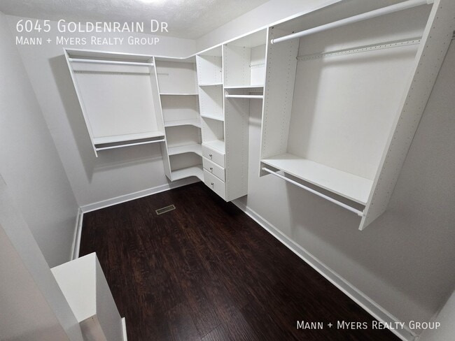 Building Photo - 6045 Goldenrain Dr