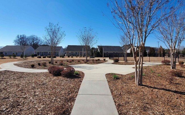 Building Photo - 1329 Wunder Way