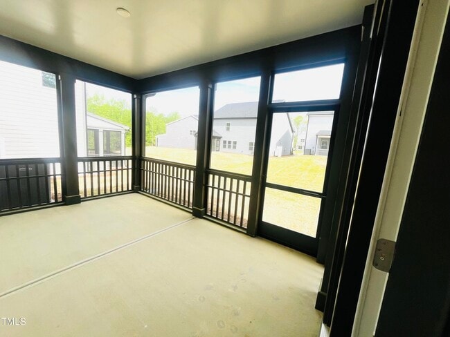 Building Photo - 3284 Roundly Rd