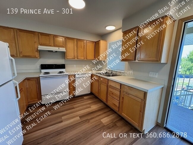 Building Photo - 139 Prince Ave