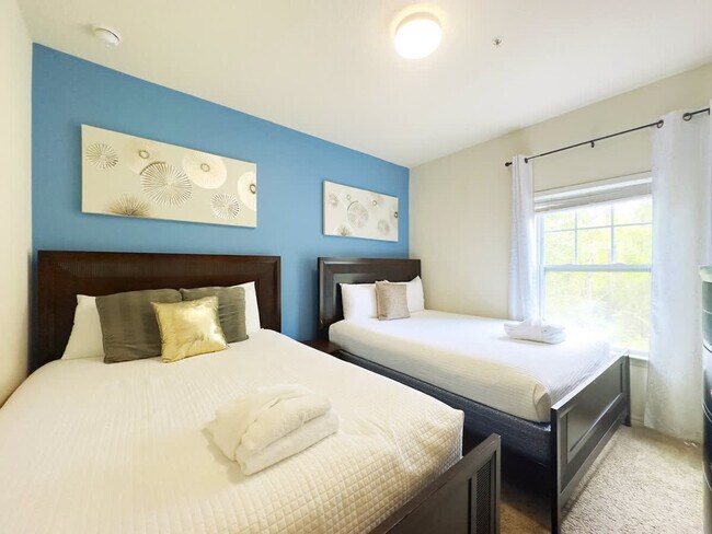 Building Photo - 8996 Silver Pl