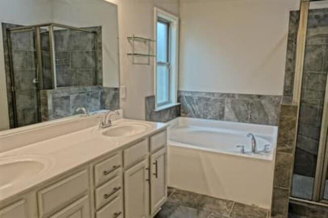 Building Photo - 7608 Graydon St